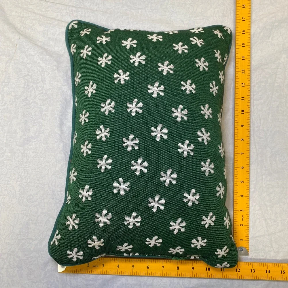 Vintage Christmas Santa Snow Globe‎ Tapestry Throw Pillow 11x16 Holiday Decor